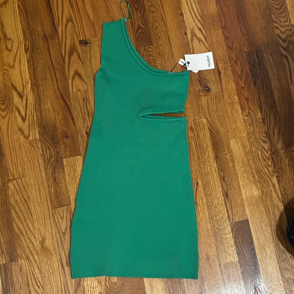 Bright Green One-Shoulder Dress